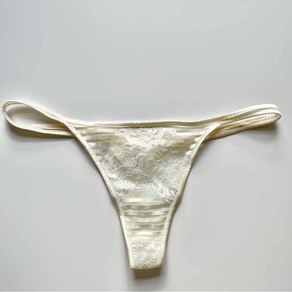 La Perla Malizia nwot silk thong panties sheer lace size small